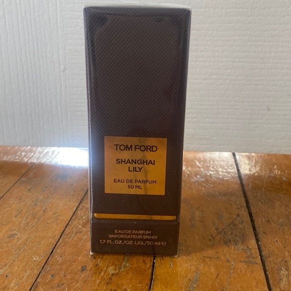 Tom Ford Shanghai Lily - Picture 2 of 4